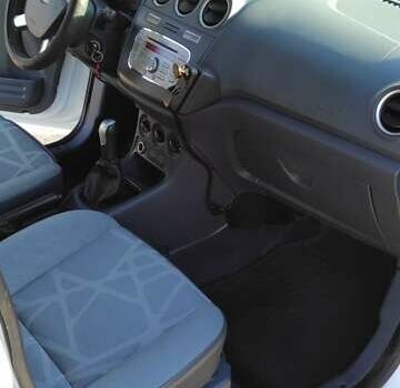 Форд Транзит Коннект 2010 в Харькове на Automoto.ua Белый Форд Транзит Коннект, объемом двигателя 1.75 л и пробегом 235 тыс. км за 6000 $, фото 4 на Automoto.ua