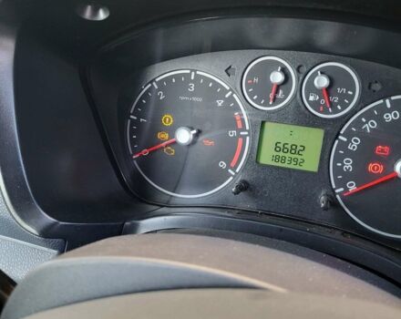 Білий Форд Транзит Коннект, об'ємом двигуна 1.8 л та пробігом 188 тис. км за 4300 $, фото 10 на Automoto.ua