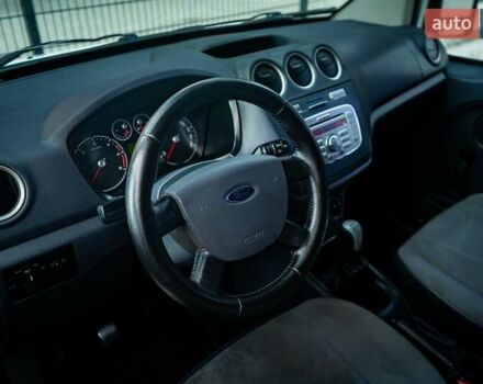 Белый Форд Транзит Коннект, объемом двигателя 1.75 л и пробегом 274 тыс. км за 3999 $, фото 8 на Automoto.ua