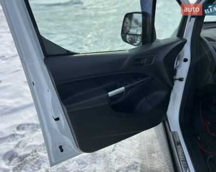 Белый Форд Транзит Коннект, объемом двигателя 1.6 л и пробегом 298 тыс. км за 8250 $, фото 21 на Automoto.ua