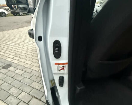 Белый Форд Транзит Коннект, объемом двигателя 1.5 л и пробегом 211 тыс. км за 12500 $, фото 25 на Automoto.ua