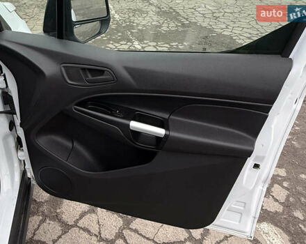 Белый Форд Транзит Коннект, объемом двигателя 1.5 л и пробегом 210 тыс. км за 12600 $, фото 14 на Automoto.ua