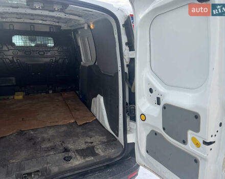 Білий Форд Транзит Коннект, об'ємом двигуна 1.5 л та пробігом 233 тис. км за 14000 $, фото 19 на Automoto.ua