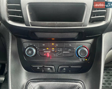 Белый Форд Транзит Коннект, объемом двигателя 1.5 л и пробегом 272 тыс. км за 10700 $, фото 39 на Automoto.ua