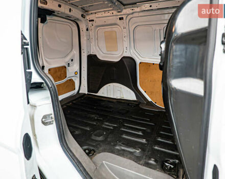 Белый Форд Транзит Коннект, объемом двигателя 1.5 л и пробегом 225 тыс. км за 11406 $, фото 7 на Automoto.ua