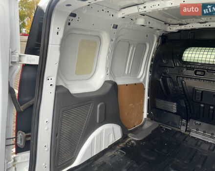 Белый Форд Транзит Коннект, объемом двигателя 1.5 л и пробегом 272 тыс. км за 10700 $, фото 16 на Automoto.ua