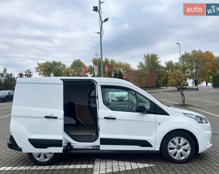 Белый Форд Транзит Коннект, объемом двигателя 1.5 л и пробегом 272 тыс. км за 10700 $, фото 5 на Automoto.ua