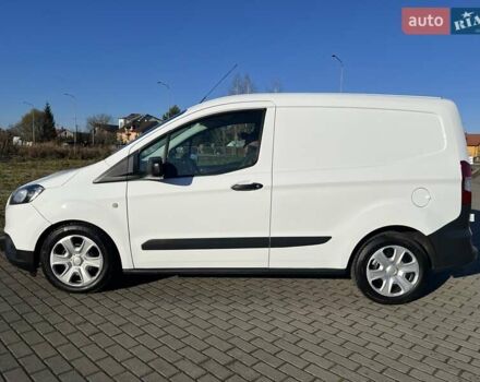 Белый Форд Транзит Коннект, объемом двигателя 1.5 л и пробегом 105 тыс. км за 10599 $, фото 6 на Automoto.ua