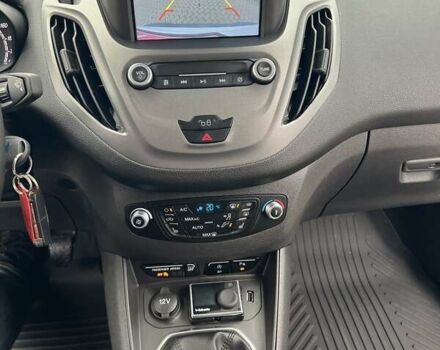 Белый Форд Транзит Коннект, объемом двигателя 0 л и пробегом 100 тыс. км за 10999 $, фото 13 на Automoto.ua