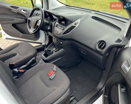 Белый Форд Транзит Коннект, объемом двигателя 0 л и пробегом 100 тыс. км за 10999 $, фото 10 на Automoto.ua