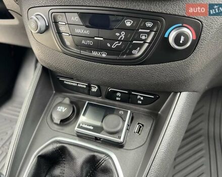 Белый Форд Транзит Коннект, объемом двигателя 0 л и пробегом 100 тыс. км за 10999 $, фото 11 на Automoto.ua