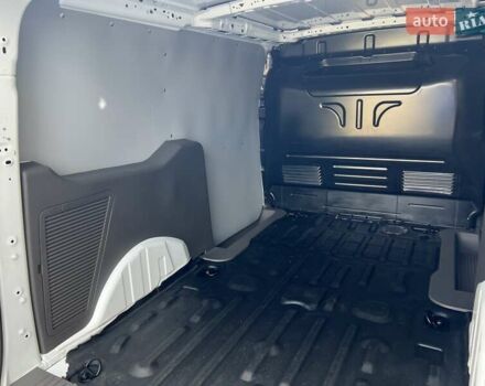 Белый Форд Транзит Коннект, объемом двигателя 0 л и пробегом 160 тыс. км за 13599 $, фото 14 на Automoto.ua
