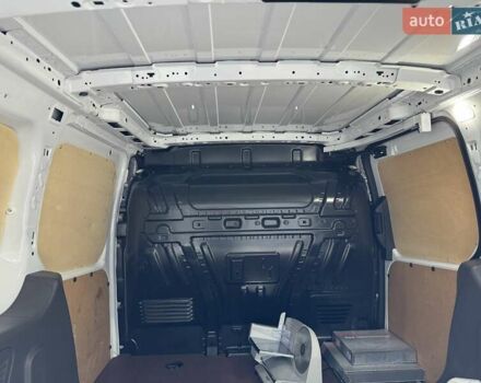 Белый Форд Транзит Коннект, объемом двигателя 1.5 л и пробегом 128 тыс. км за 13900 $, фото 4 на Automoto.ua