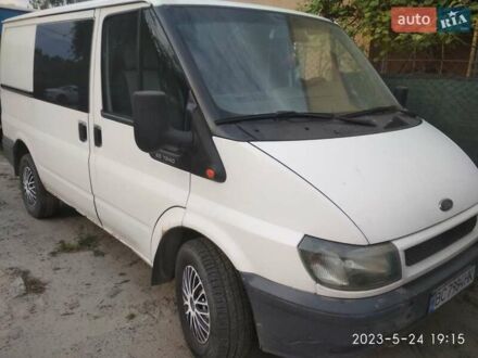 Белый Форд Транзит Коннект, объемом двигателя 2 л и пробегом 300 тыс. км за 4400 $, фото 1 на Automoto.ua