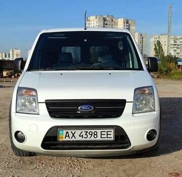 Білий Форд Транзит Коннект, об'ємом двигуна 1.75 л та пробігом 235 тис. км за 6000 $, фото 1 на Automoto.ua