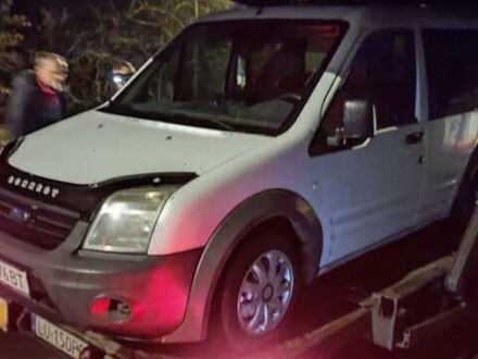 Форд Транзит Коннект 2010 у Корюковке на Automoto.ua Білий Форд Транзит Коннект, об'ємом двигуна 1.8 л та пробігом 200 тис. км за 5500 $, фото 1 на Automoto.ua