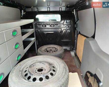 Черный Форд Транзит Коннект, объемом двигателя 0 л и пробегом 234 тыс. км за 13200 $, фото 25 на Automoto.ua