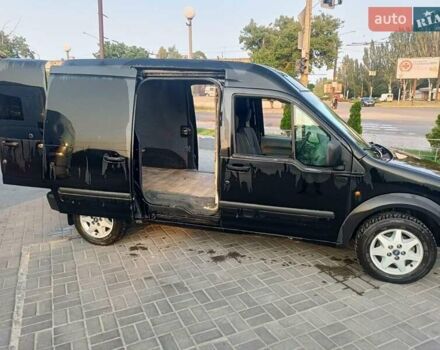 Черный Форд Транзит Коннект, объемом двигателя 1.8 л и пробегом 245 тыс. км за 3300 $, фото 1 на Automoto.ua