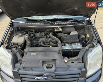 Черный Форд Транзит Коннект, объемом двигателя 1.8 л и пробегом 316 тыс. км за 4200 $, фото 13 на Automoto.ua