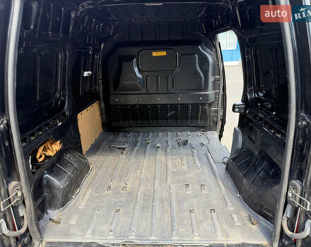 Черный Форд Транзит Коннект, объемом двигателя 1.8 л и пробегом 316 тыс. км за 4200 $, фото 10 на Automoto.ua