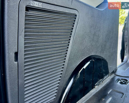 Черный Форд Транзит Коннект, объемом двигателя 1.5 л и пробегом 185 тыс. км за 10500 $, фото 51 на Automoto.ua