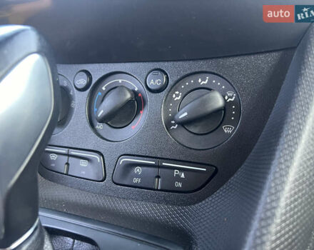 Черный Форд Транзит Коннект, объемом двигателя 1.5 л и пробегом 185 тыс. км за 10500 $, фото 56 на Automoto.ua