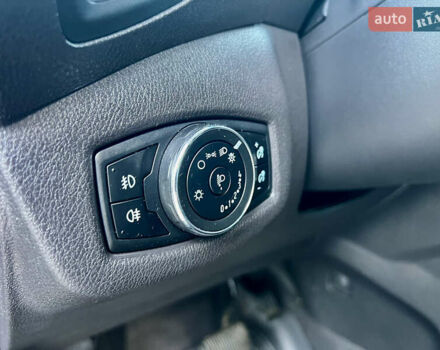 Черный Форд Транзит Коннект, объемом двигателя 1.5 л и пробегом 185 тыс. км за 10500 $, фото 29 на Automoto.ua