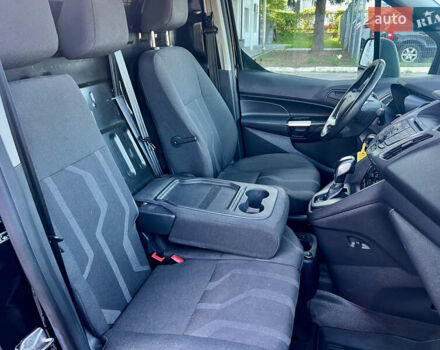 Черный Форд Транзит Коннект, объемом двигателя 1.5 л и пробегом 185 тыс. км за 10500 $, фото 41 на Automoto.ua