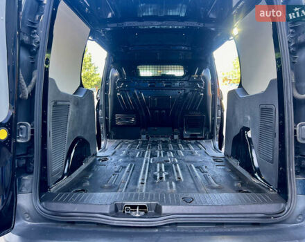 Черный Форд Транзит Коннект, объемом двигателя 1.5 л и пробегом 185 тыс. км за 10500 $, фото 50 на Automoto.ua