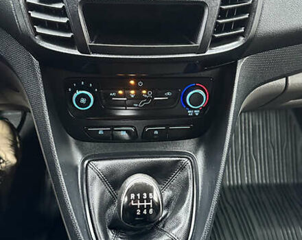 Красный Форд Транзит Коннект, объемом двигателя 1.5 л и пробегом 177 тыс. км за 9900 $, фото 18 на Automoto.ua