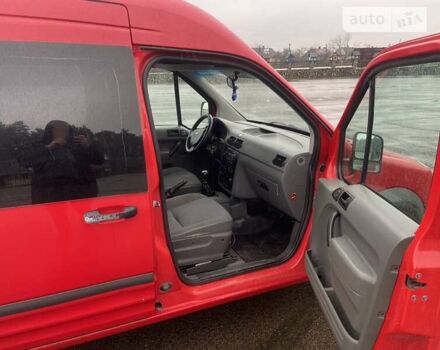 Красный Форд Транзит Коннект, объемом двигателя 1.75 л и пробегом 324 тыс. км за 3900 $, фото 14 на Automoto.ua