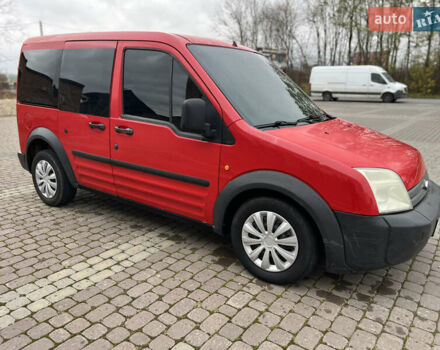 Красный Форд Транзит Коннект, объемом двигателя 1.8 л и пробегом 322 тыс. км за 3800 $, фото 1 на Automoto.ua