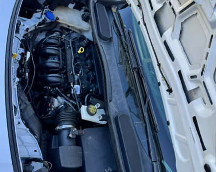 Форд Транзит Коннект, объемом двигателя 2.5 л и пробегом 240 тыс. км за 13999 $, фото 23 на Automoto.ua