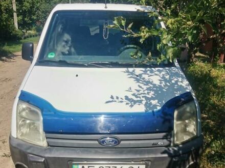 Форд Транзит Коннект, объемом двигателя 1.8 л и пробегом 300 тыс. км за 4000 $, фото 1 на Automoto.ua