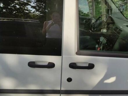 Форд Транзит Коннект, объемом двигателя 1.8 л и пробегом 270 тыс. км за 4500 $, фото 1 на Automoto.ua