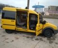 Жовтий Форд Транзит Коннект пас., об'ємом двигуна 1.8 л та пробігом 240 тис. км за 4500 $, фото 1 на Automoto.ua