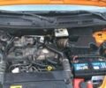 Помаранчевий Форд Транзит Коннект пас., об'ємом двигуна 1.8 л та пробігом 330 тис. км за 3999 $, фото 1 на Automoto.ua