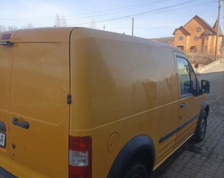 Желтый Форд Транзит Коннект, объемом двигателя 1.8 л и пробегом 2 тыс. км за 3250 $, фото 3 на Automoto.ua