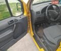 Жовтий Форд Транзит Коннект, об'ємом двигуна 1.75 л та пробігом 180 тис. км за 1650 $, фото 4 на Automoto.ua
