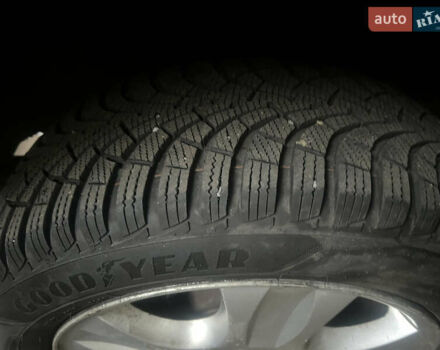 Серый Форд Транзит Коннект, объемом двигателя 1.8 л и пробегом 333 тыс. км за 3600 $, фото 5 на Automoto.ua