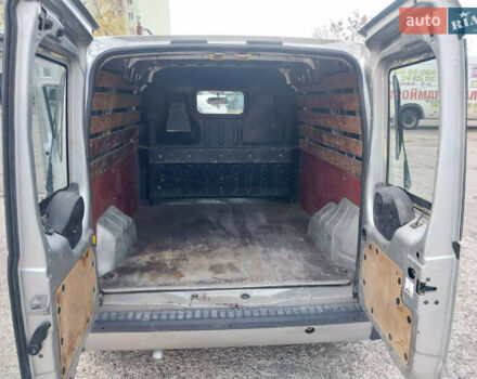 Форд Транзит Коннект 2006 в Николаеве на Automoto.ua Серый Форд Транзит Коннект, объемом двигателя 1.75 л и пробегом 230 тыс. км за 3500 $, фото 11 на Automoto.ua
