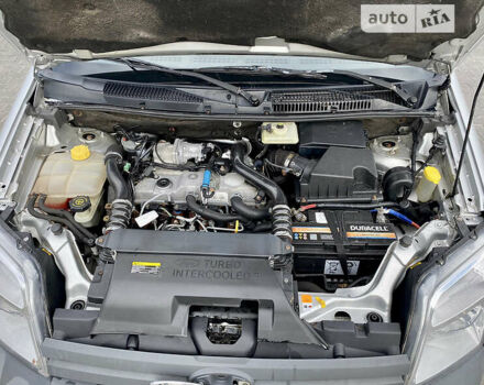 Сірий Форд Транзит Коннект, об'ємом двигуна 1.8 л та пробігом 200 тис. км за 3800 $, фото 11 на Automoto.ua