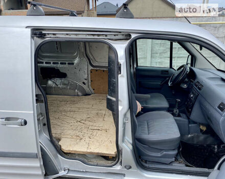 Сірий Форд Транзит Коннект, об'ємом двигуна 1.8 л та пробігом 200 тис. км за 3800 $, фото 10 на Automoto.ua