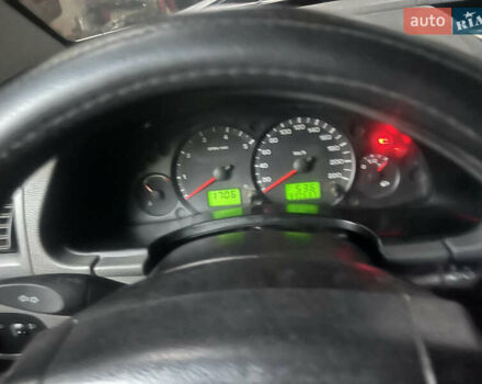 Сірий Форд Транзит Коннект, об'ємом двигуна 1.8 л та пробігом 330 тис. км за 3600 $, фото 6 на Automoto.ua