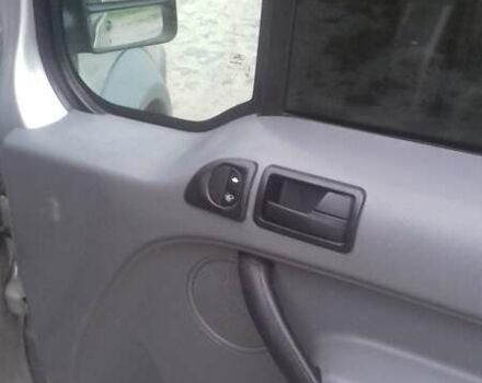 Серый Форд Транзит Коннект, объемом двигателя 1.8 л и пробегом 44 тыс. км за 3700 $, фото 6 на Automoto.ua