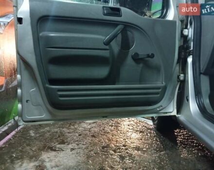 Сірий Форд Транзит Коннект, об'ємом двигуна 1.75 л та пробігом 278 тис. км за 4250 $, фото 16 на Automoto.ua