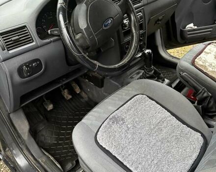 Сірий Форд Транзит Коннект, об'ємом двигуна 1.8 л та пробігом 153 тис. км за 4500 $, фото 20 на Automoto.ua