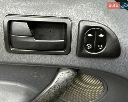 Серый Форд Транзит Коннект, объемом двигателя 1.8 л и пробегом 390 тыс. км за 5700 $, фото 8 на Automoto.ua