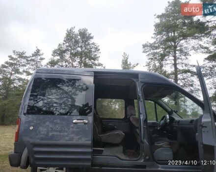 Серый Форд Транзит Коннект, объемом двигателя 1.8 л и пробегом 252 тыс. км за 5200 $, фото 4 на Automoto.ua