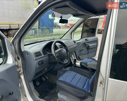 Сірий Форд Транзит Коннект, об'ємом двигуна 1.8 л та пробігом 270 тис. км за 4800 $, фото 46 на Automoto.ua